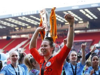 Karen Bardsley of Manchester City Women celebrates with the Continental Cup in 2018-19.