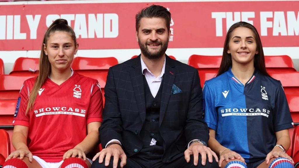 Nottingham Forest WFC players Sophie Tudor) and Grace Walters pictured with Jon Dixon, Sales and Marketing Director for Showcase Cinemas