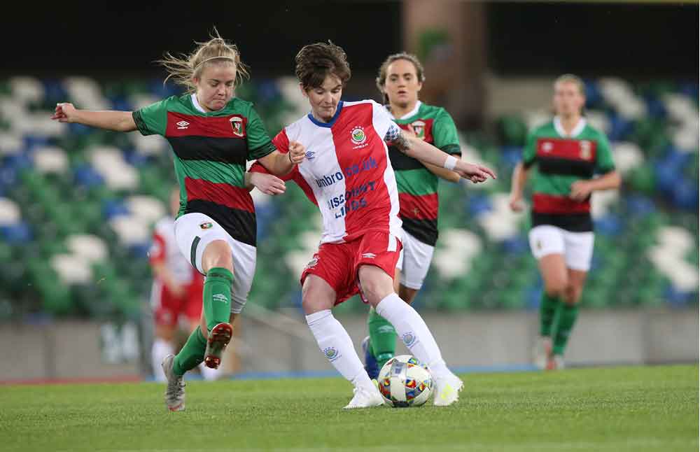 Glentoran pressure Linfield.