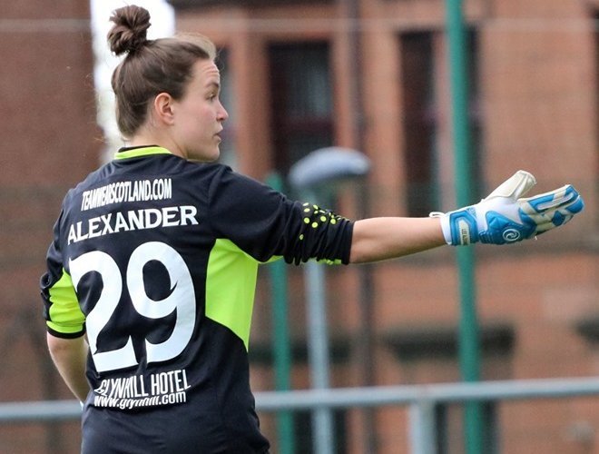 UWCL Round of 16: Lee Alexander the Great - SheKicks