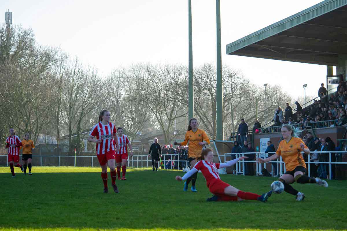 Stourbridge tackle Wolves