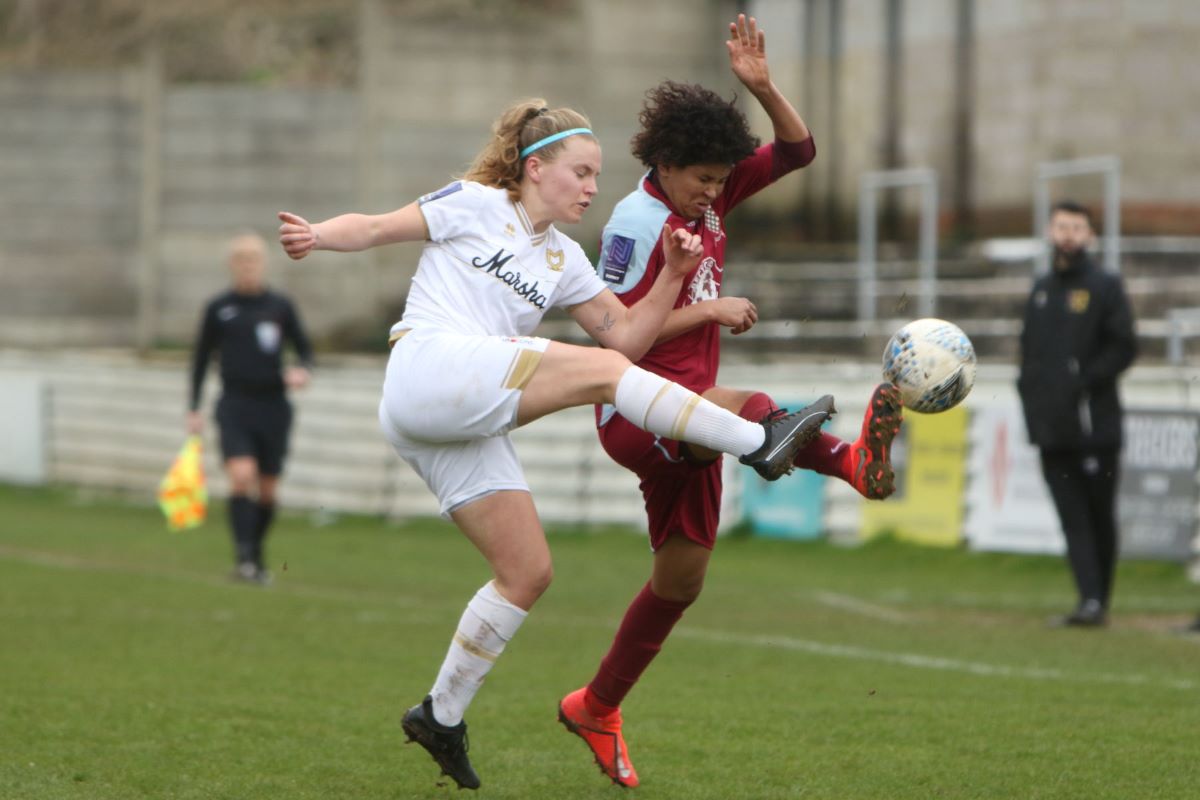 Chesham United v MK Dons