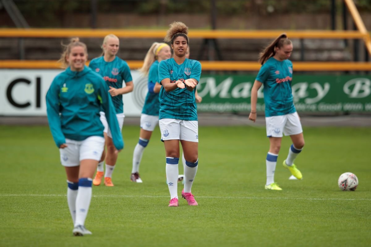 Everton warm-up