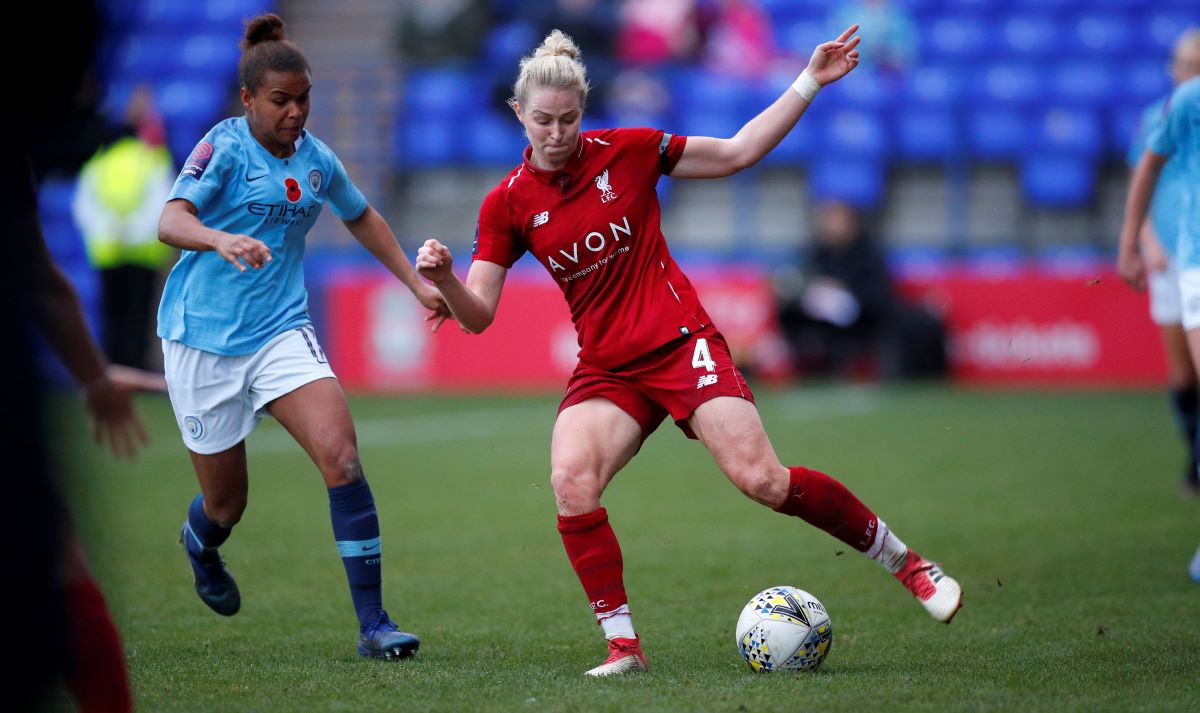 Rhiannon Roberts signs new Liverpool contract