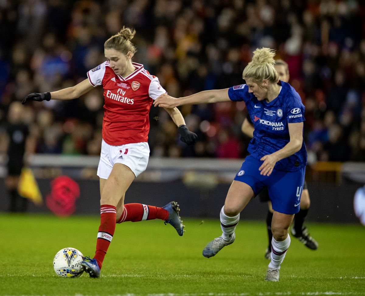 Vivianne Miedema and Millie Bright