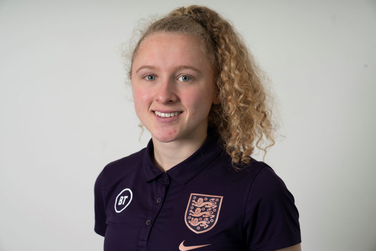 Katie Robinson twice went close to scoring for England U23s