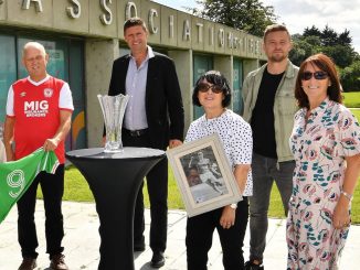 Anne O'Brien relatives at photocall