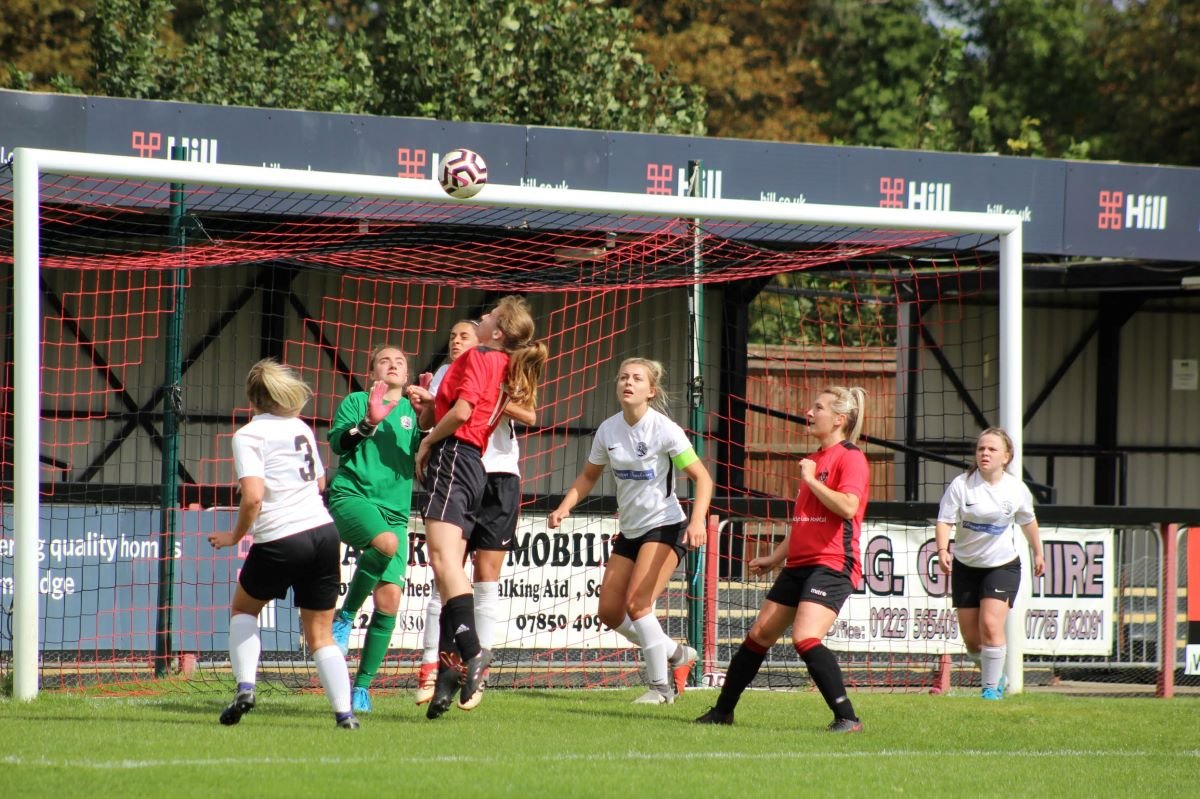 Roystn Town defend against Histon in a twelve-goal thriller.