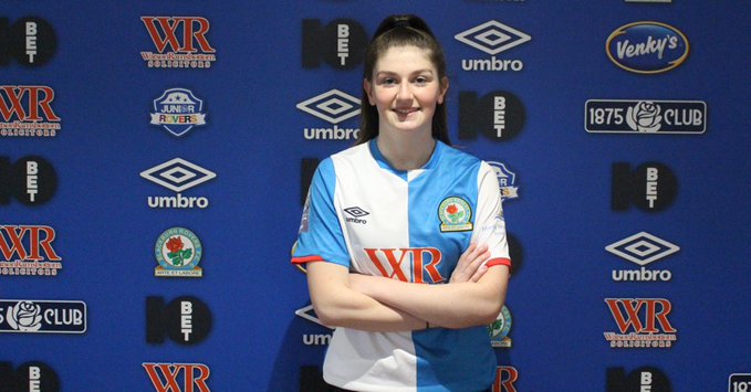 Blackburn Rovers new signing, Isobel Dean