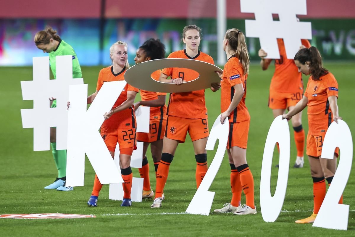 Netherlands qualify for #WEURO2020