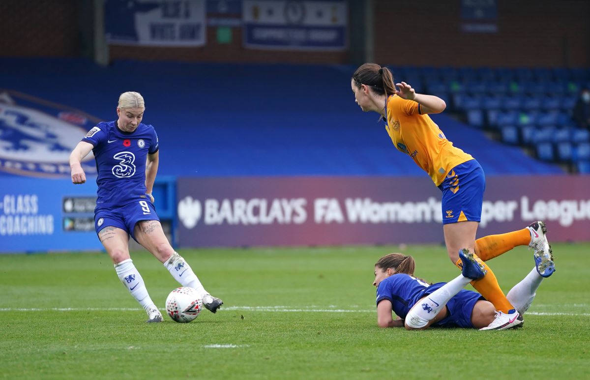 Chelsea's Bethany England scores