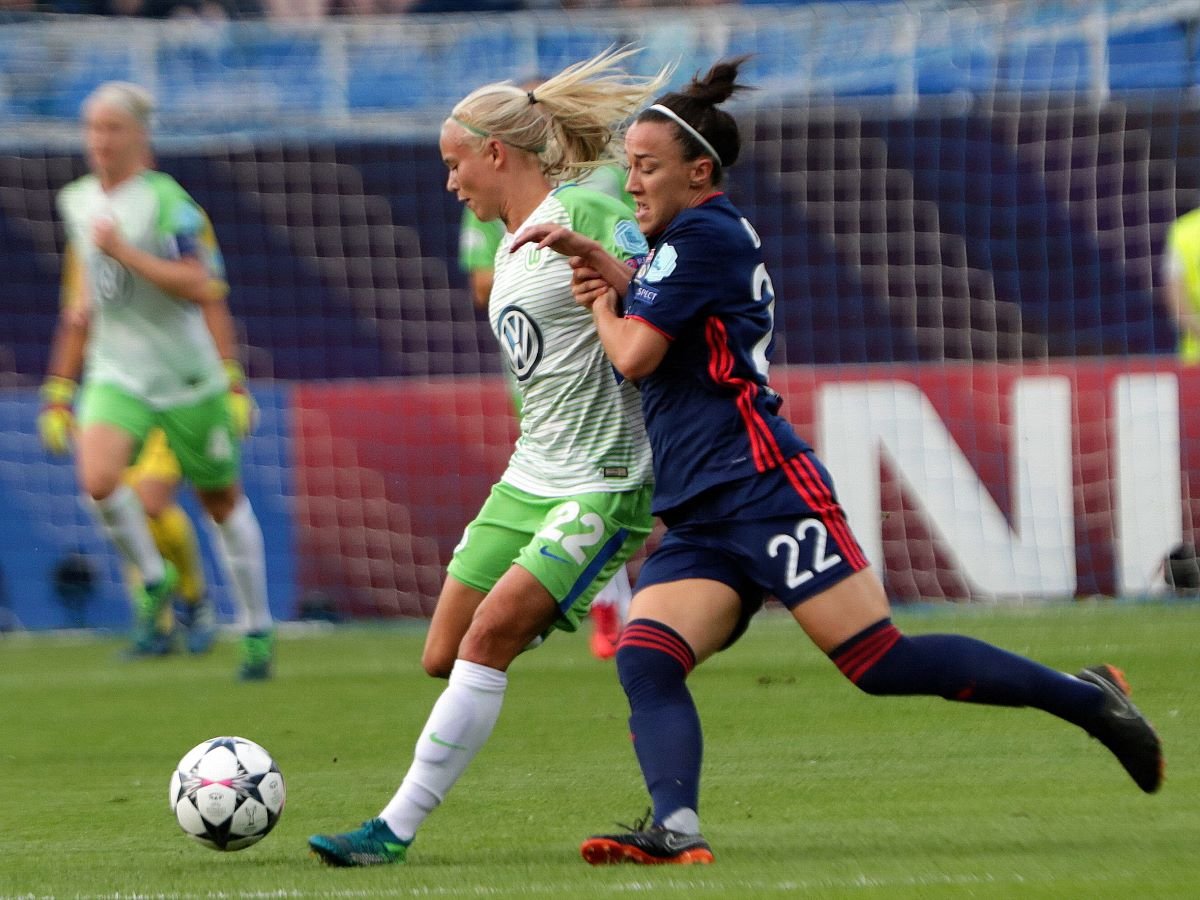 Pernille Harder and Lucy Bronze in UEFF.com fans' team of the year