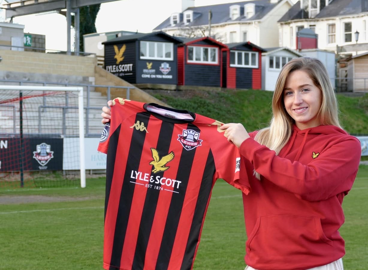 Lewes's new signing Lucy Ashworth Clifford