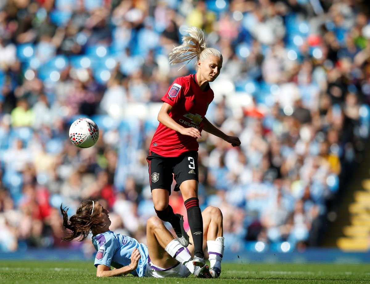 Lotta Okvist leaves Manchester United