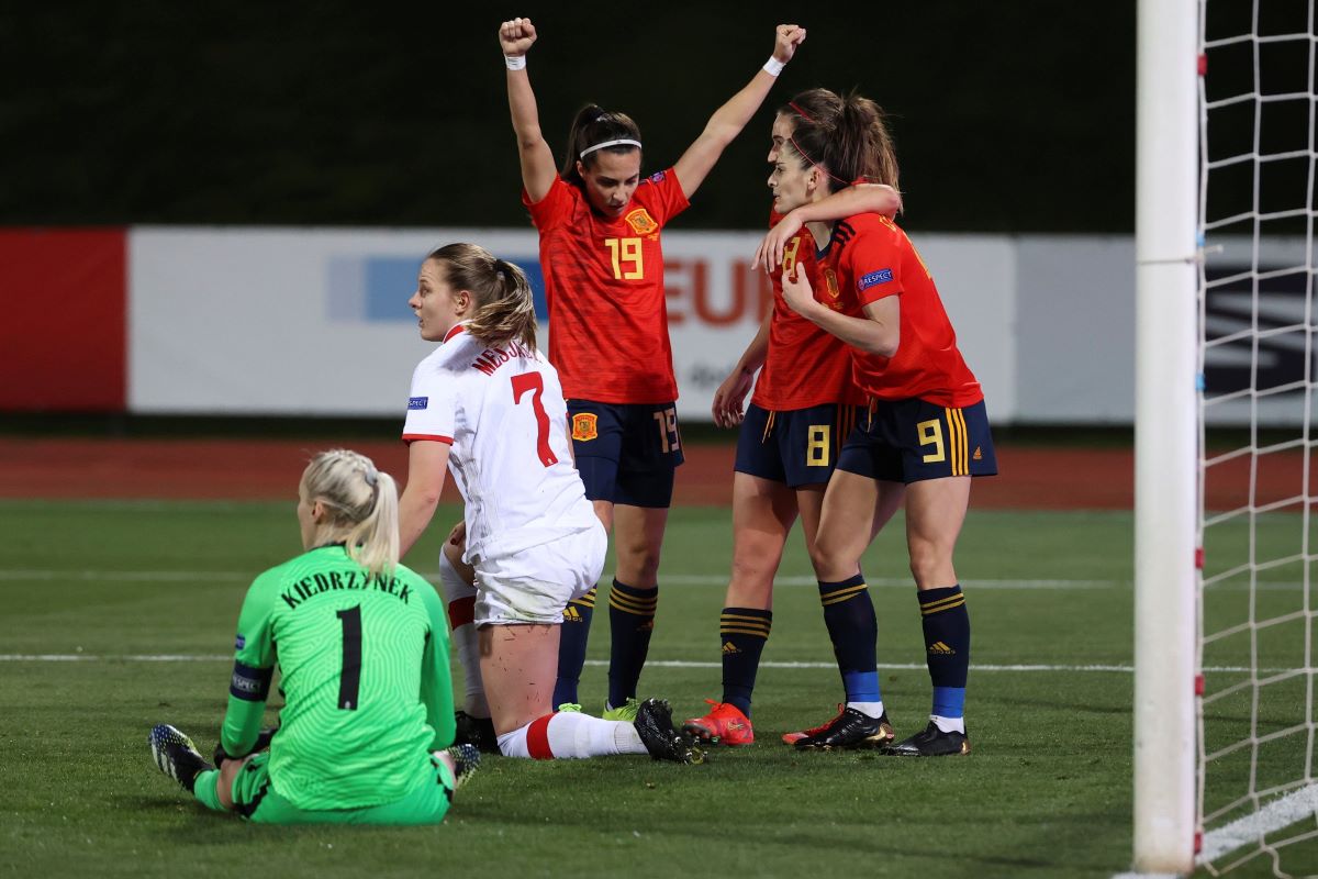 Spain's two-goal Esther Gonzalez