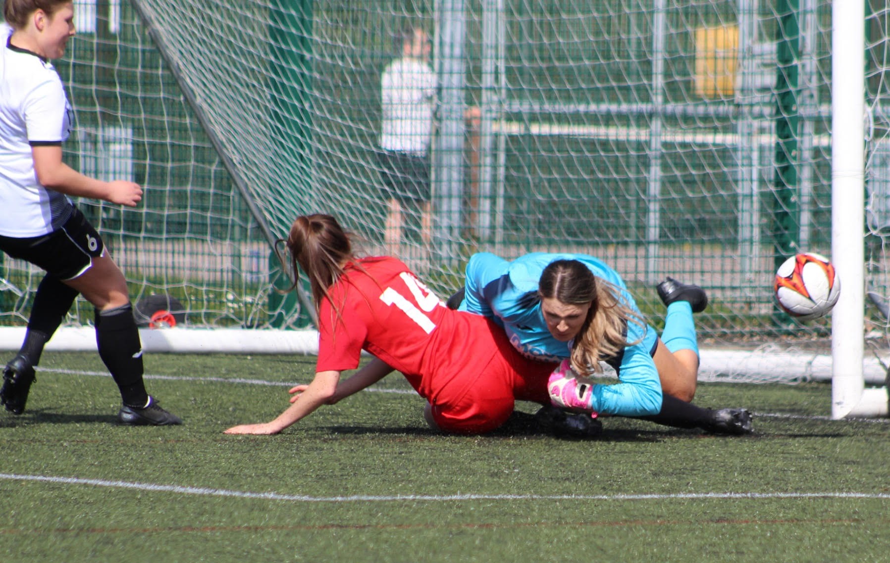 St Ives Town keeper, Kira markwell