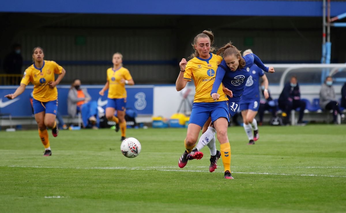 Chelsea's Guro Reiten scores