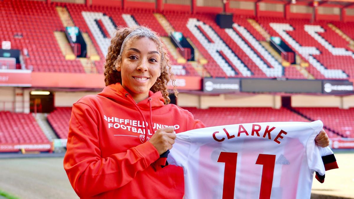 Jess Clarke joins the Blades