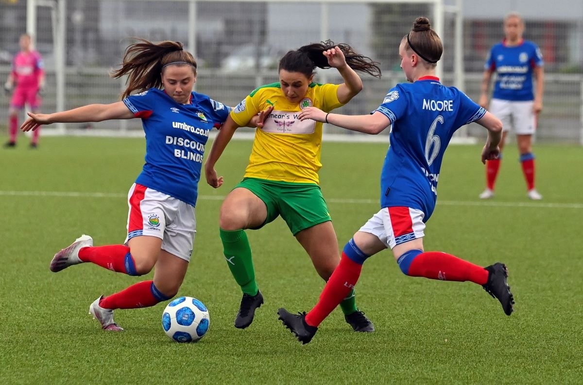 Linfield lose to Cliftonville