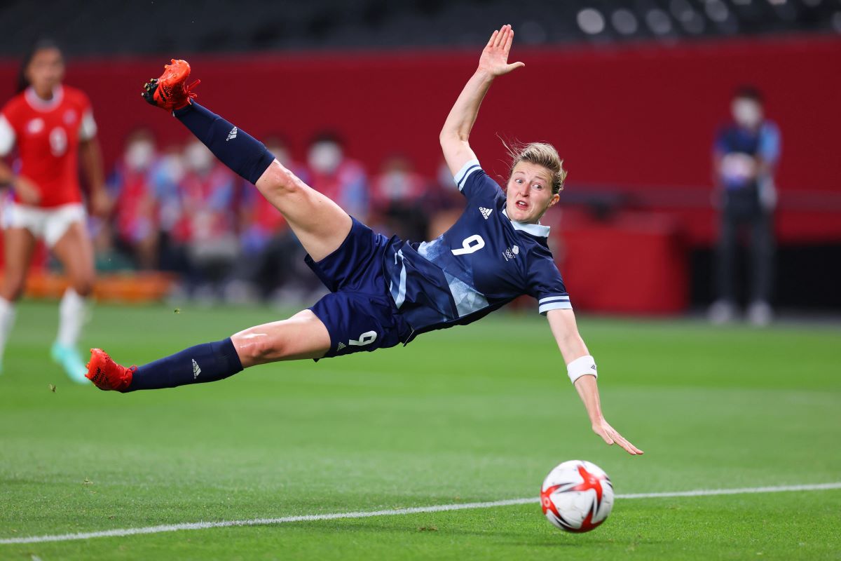 Ellen White scores for Team GB