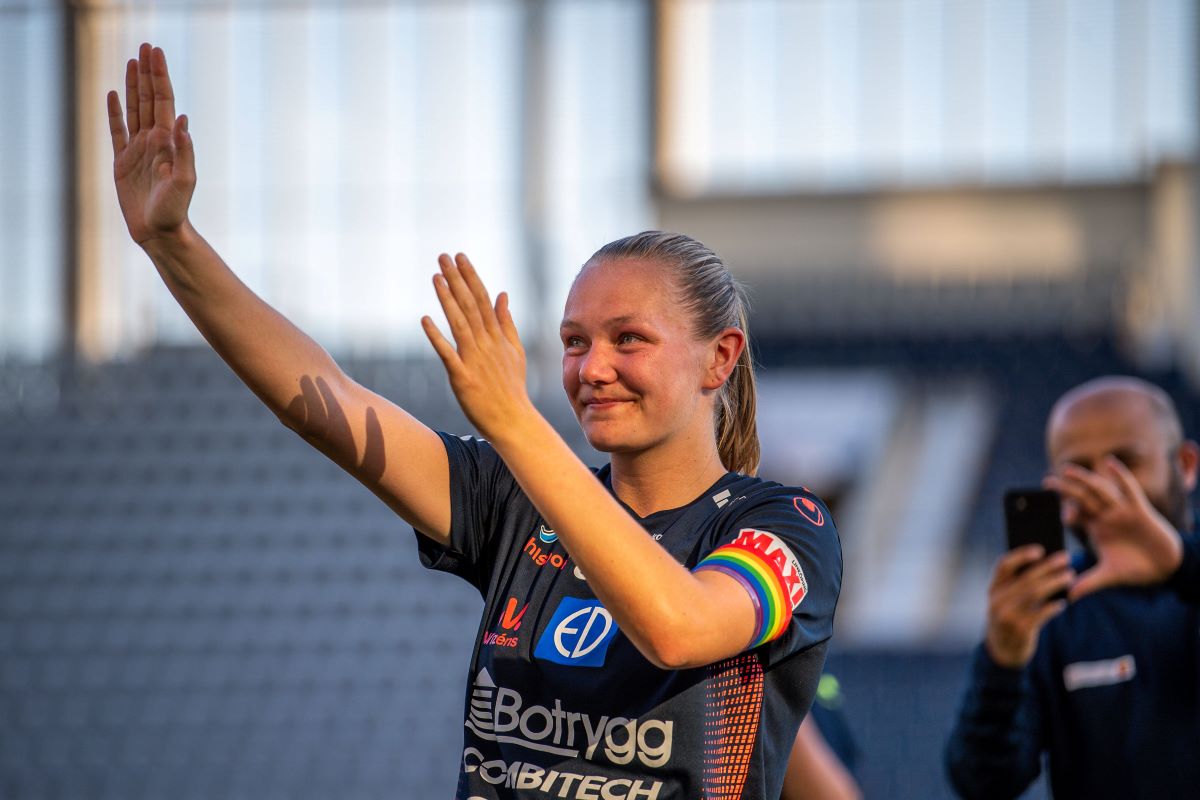 Arsenal Women sign Norway midfielder Frida Maanum