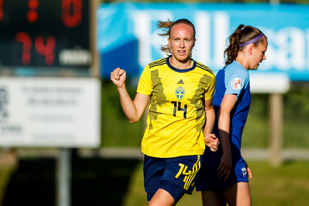 Everton's new signing, Nathalie Björn