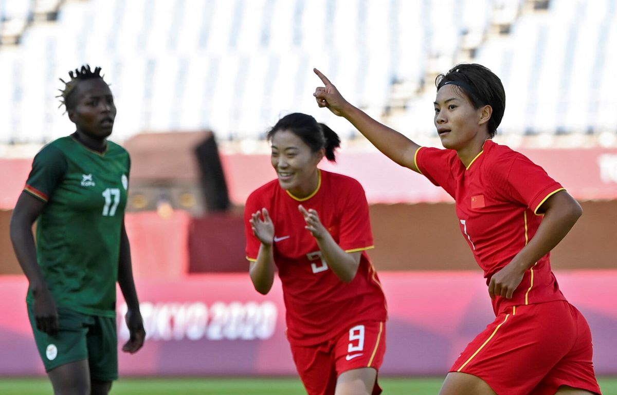 China's four-goal Wang Shuang