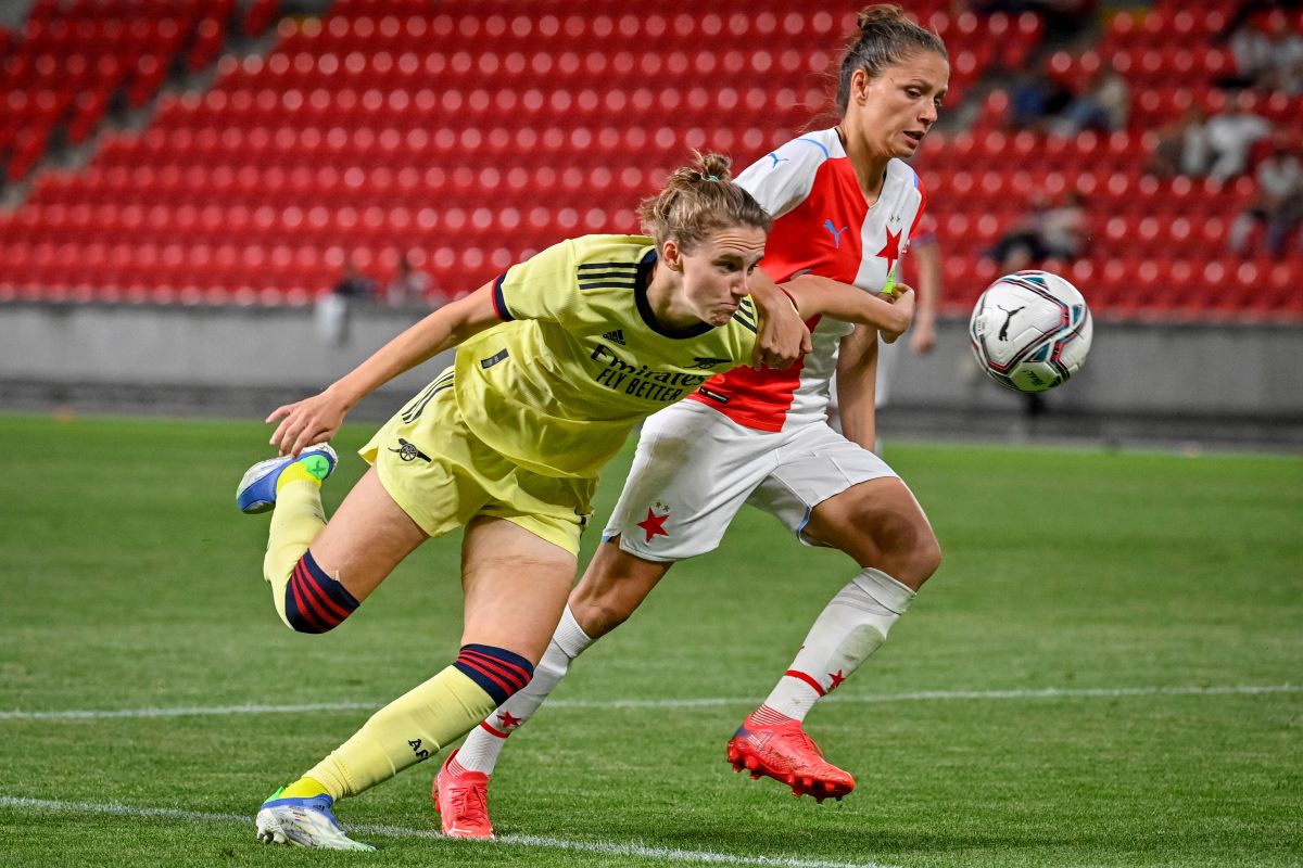 Arsenal's three-goal Vivianne Miedema