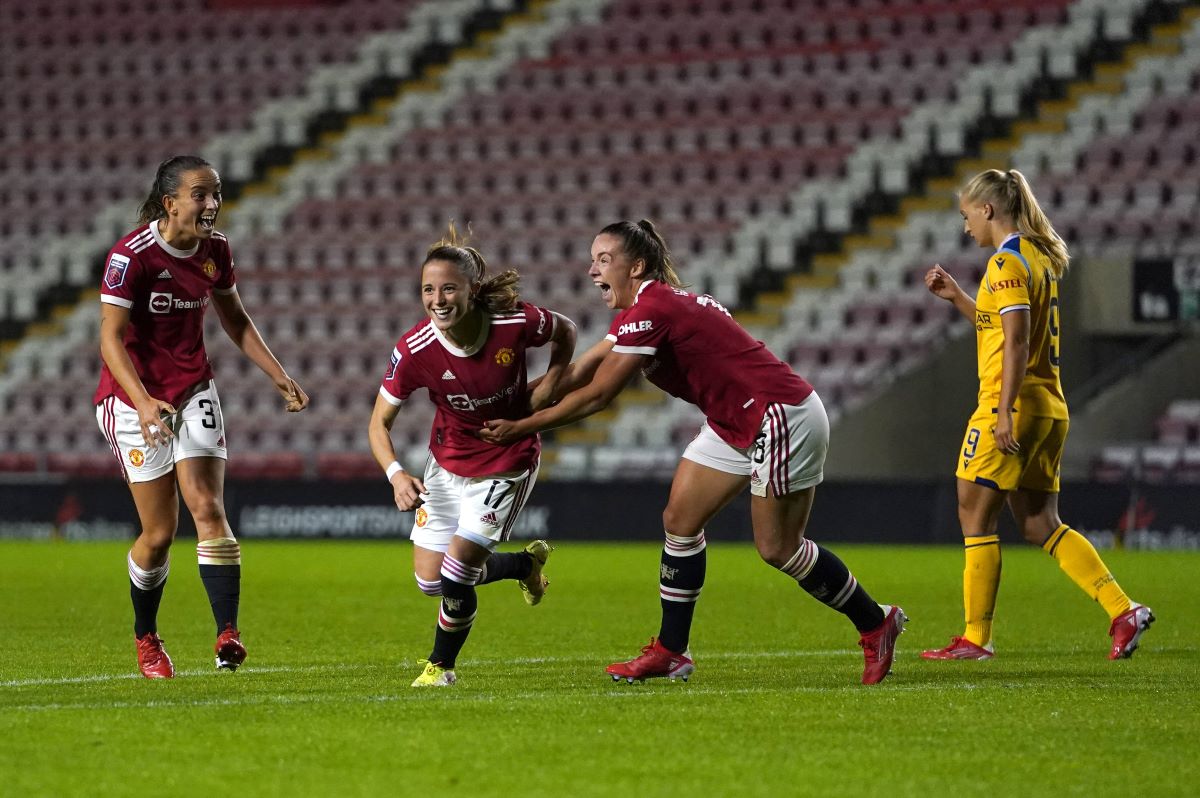 Man Utd celberate their second goal