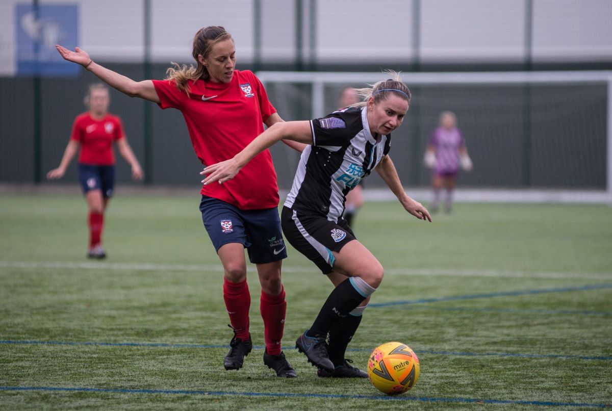 Newcastle United won 3-0 at York City