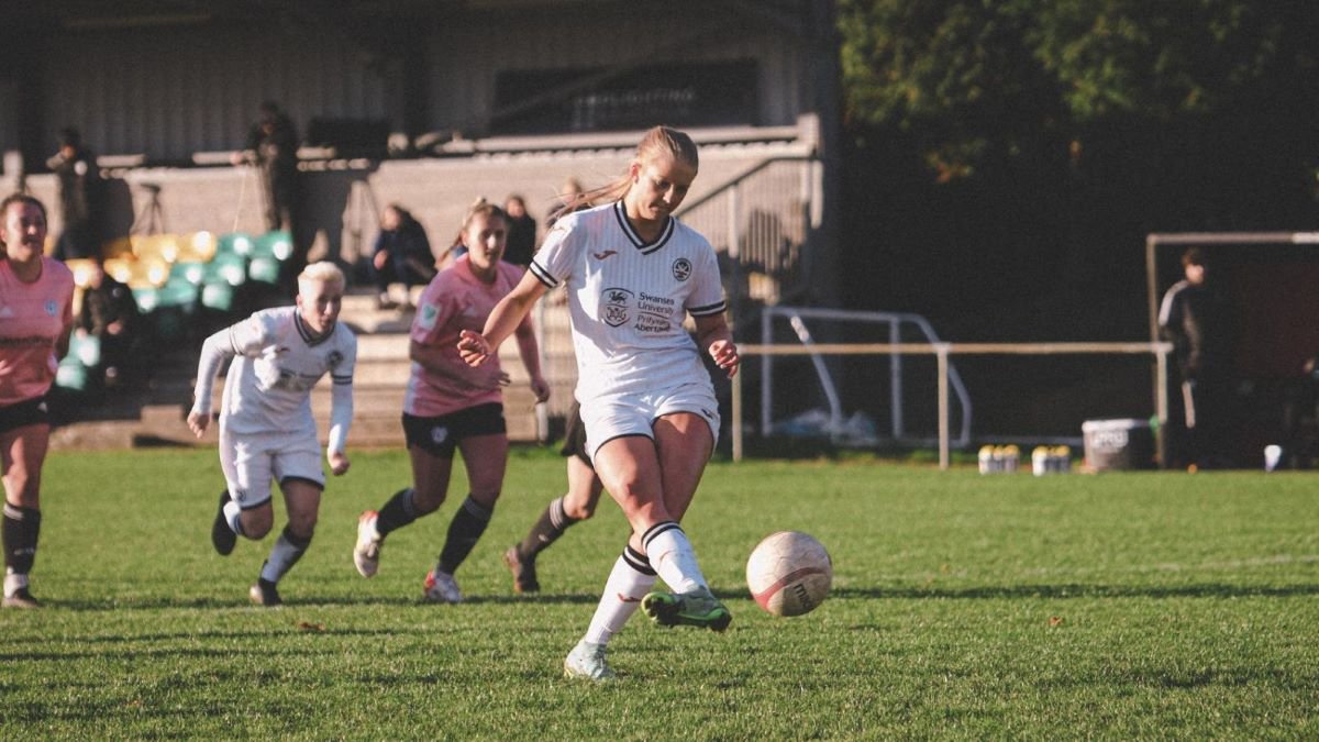 Cardiff City Women win top of the table derby at Swansea