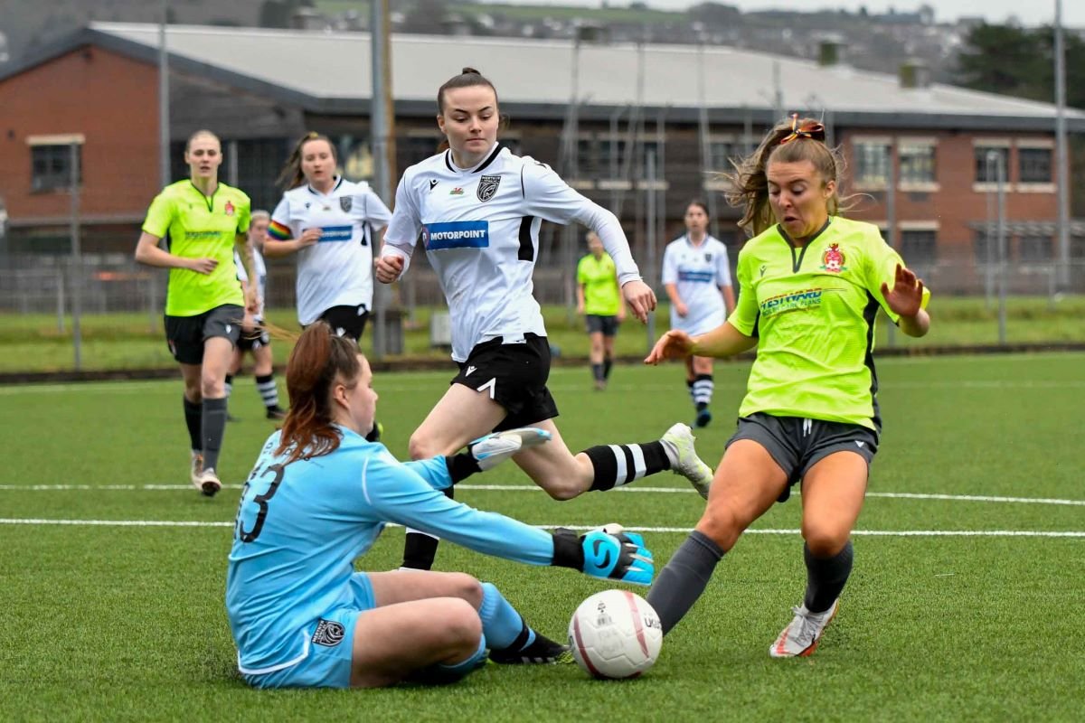 Briton Ferry Llansawel v Merthyr Town