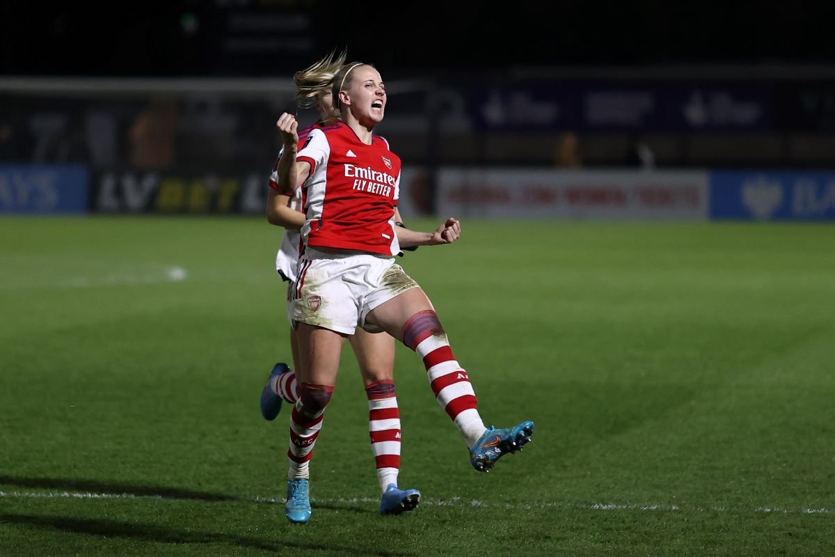 Beth mead celebrates after scoring against Brighton