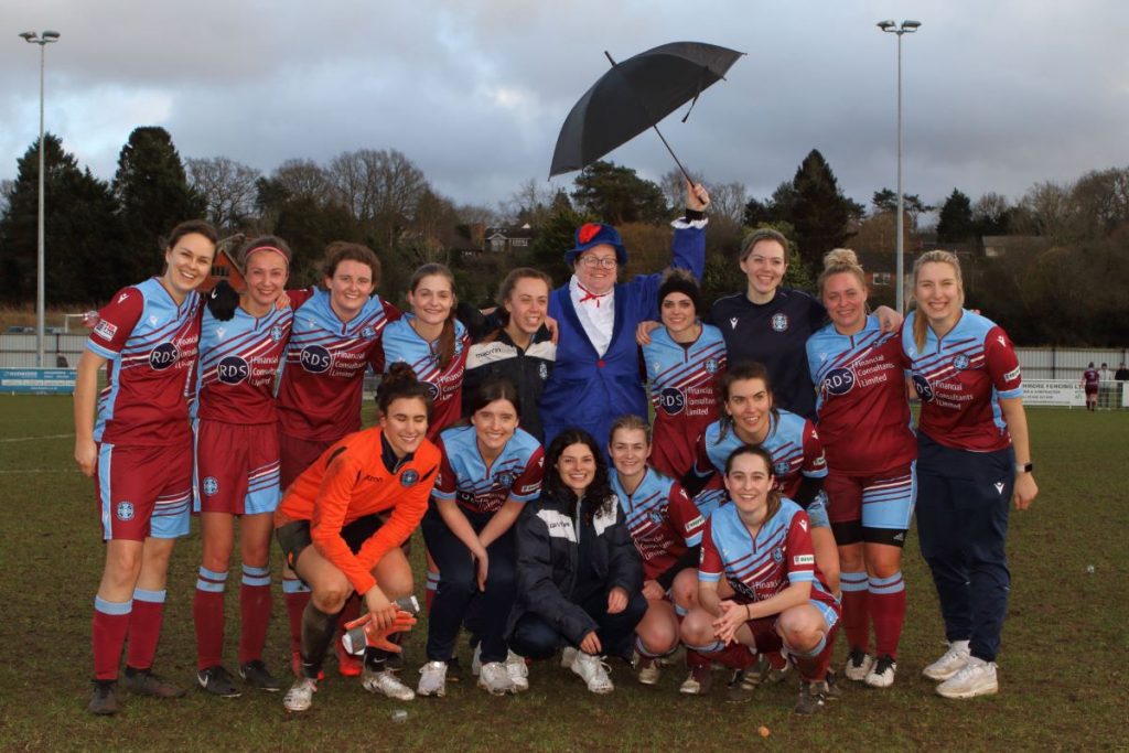 Badshot Lea one of the first league champions of 2021/22 SheKicks