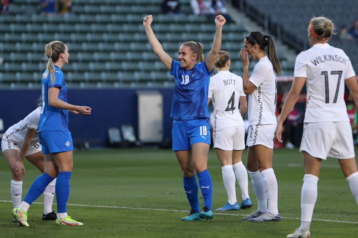 Islandia marcó en el primer minuto contra Nueva Zelanda