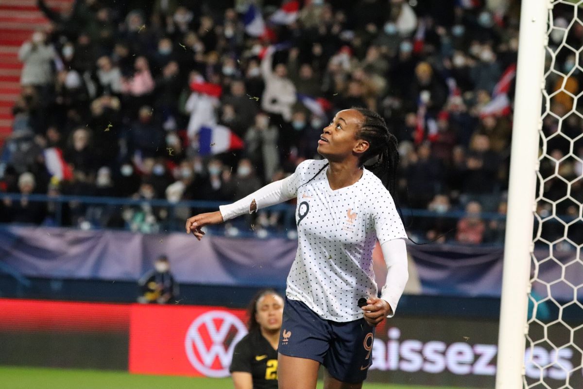 France beat Brazil 2-1