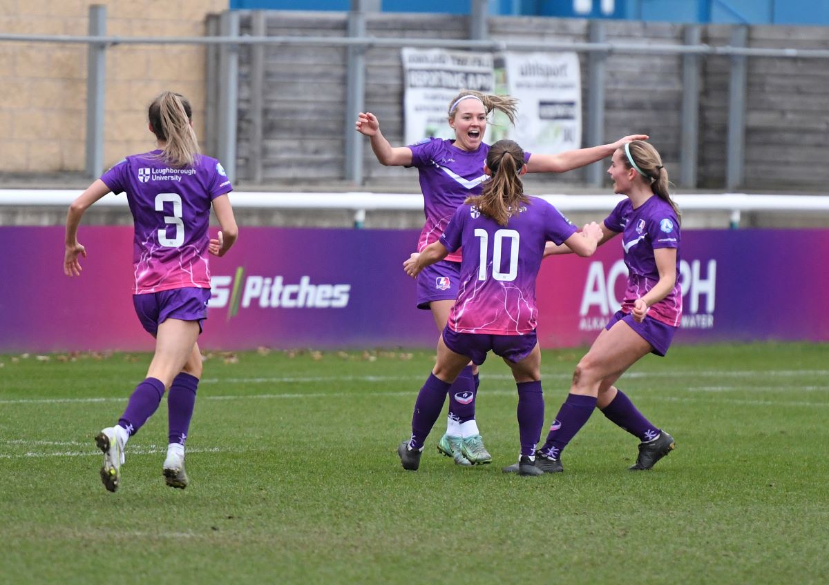 Loughborough Lightning celebró el condado de Derby