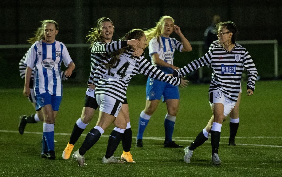 There were four penalties in the 2-2 tie between Queen's park and kilmarnock