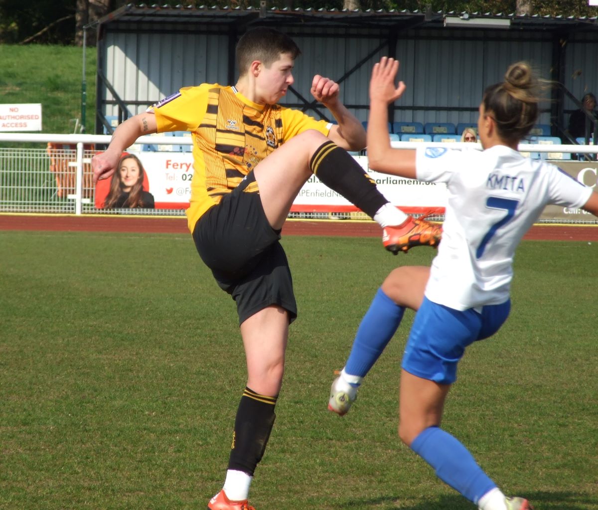 enfield town v cambridge unido