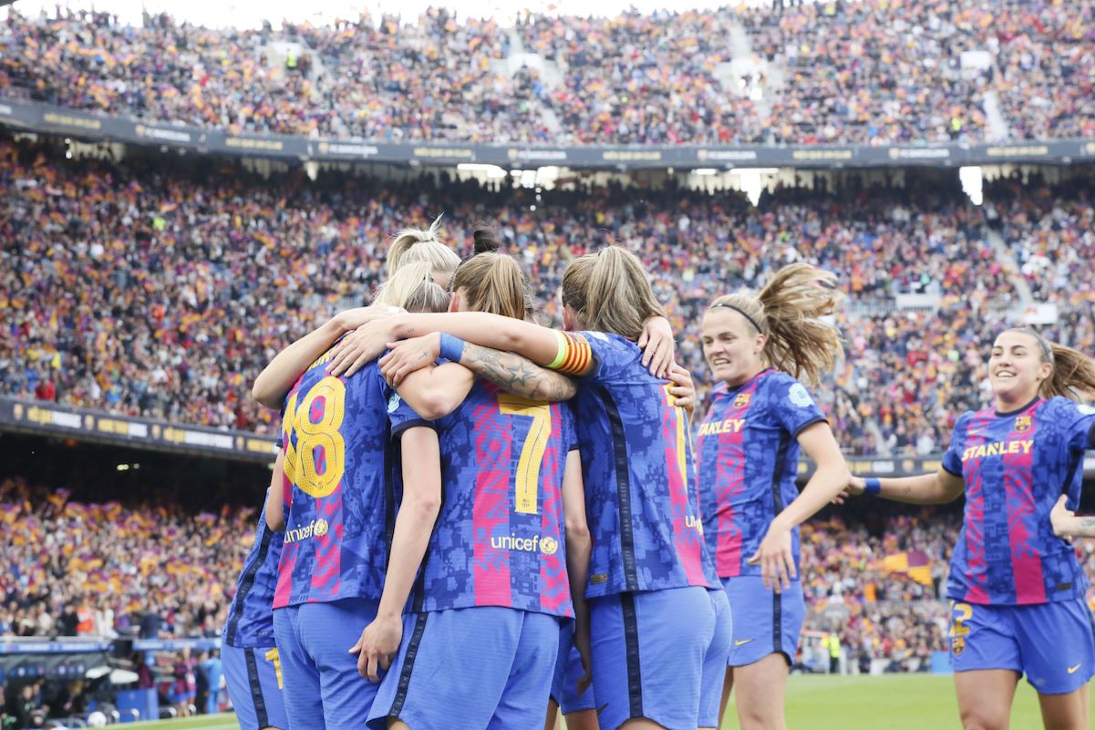 Barcelona Women celebrate at Camp Nou