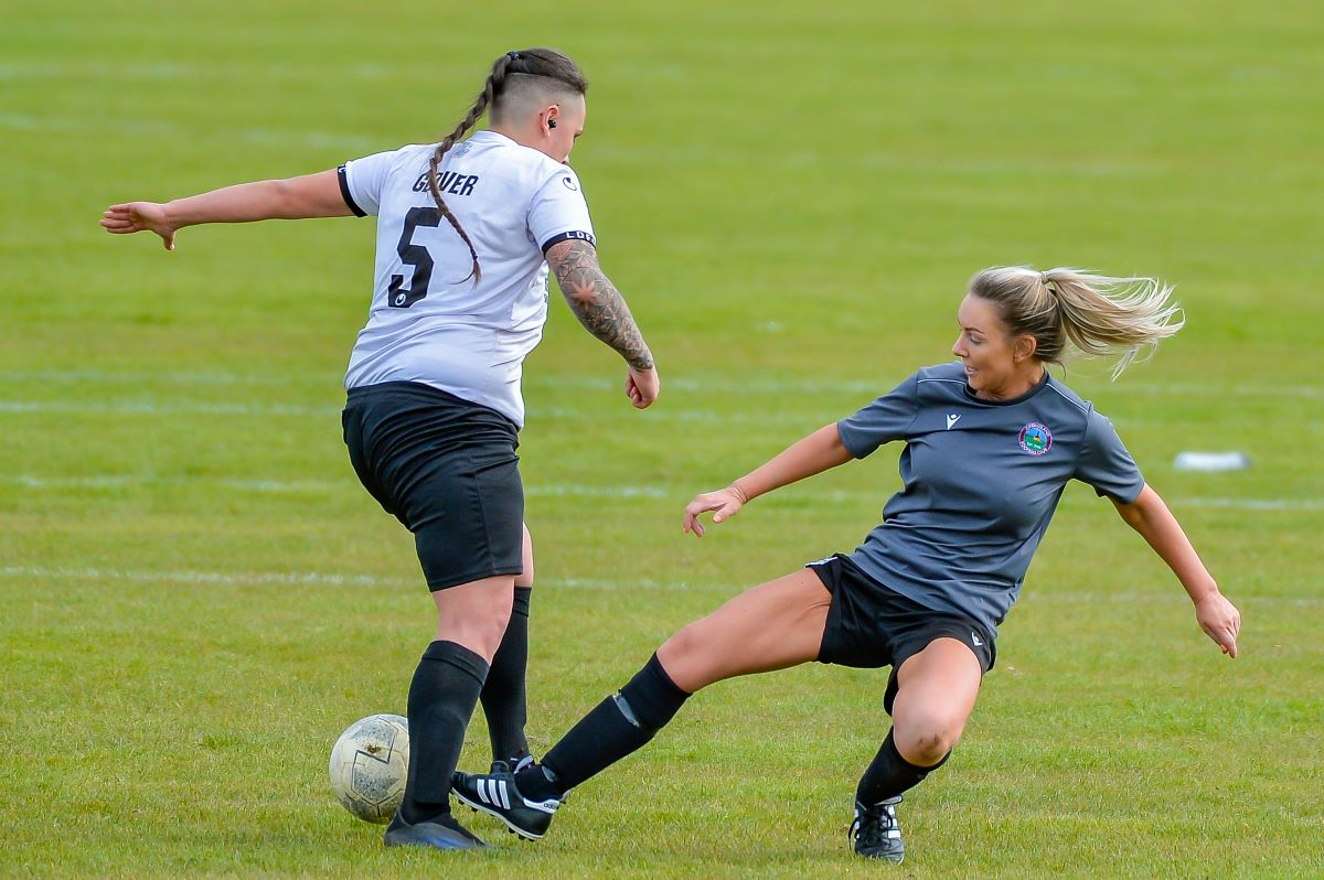 Lisburn Distillery win pre-season friendly 2-0 at Greenisland