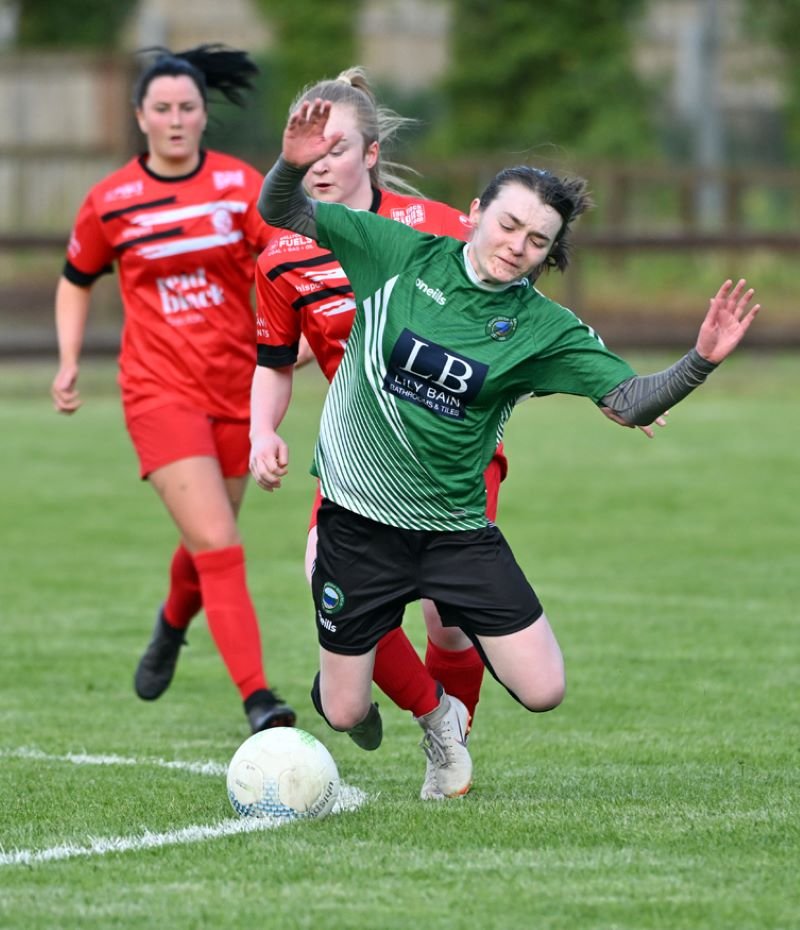 Ballyclare Comrades Res beat Camlough Rovers