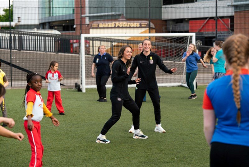 Girlguiding teams up with UEFA Women's EURO 2022