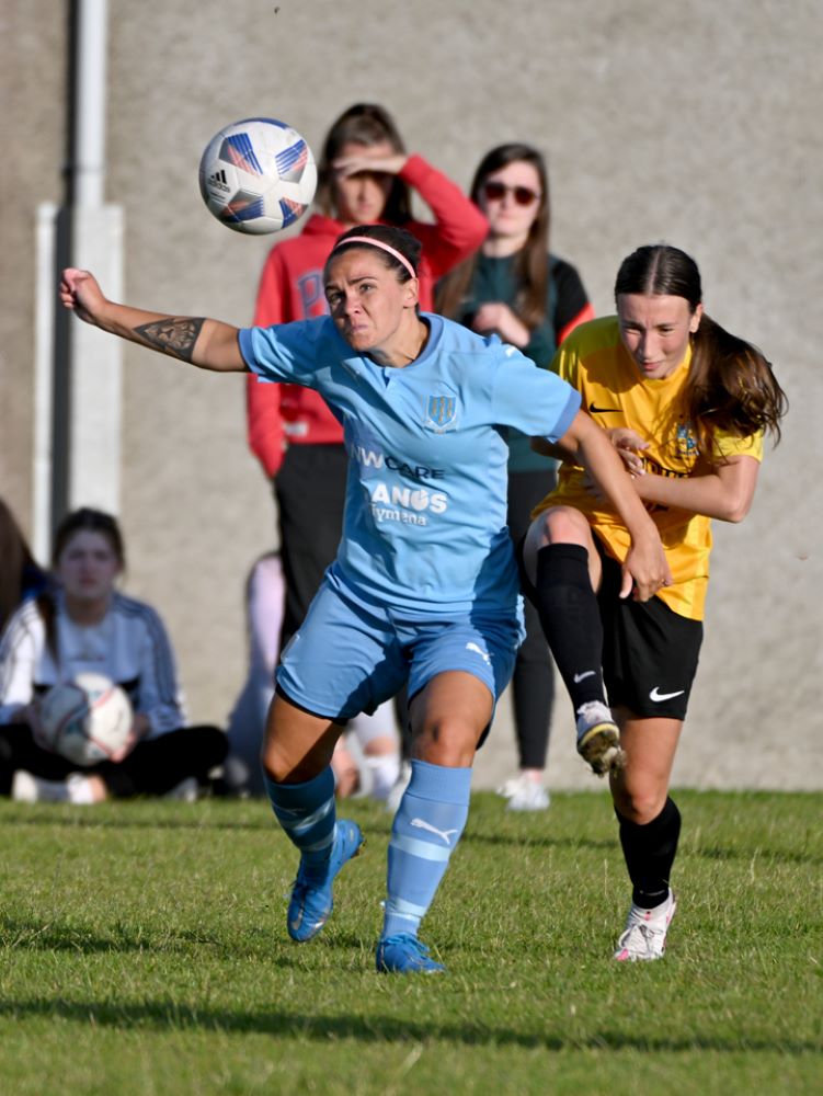 Ballymena United beat Comber Rec 3-1