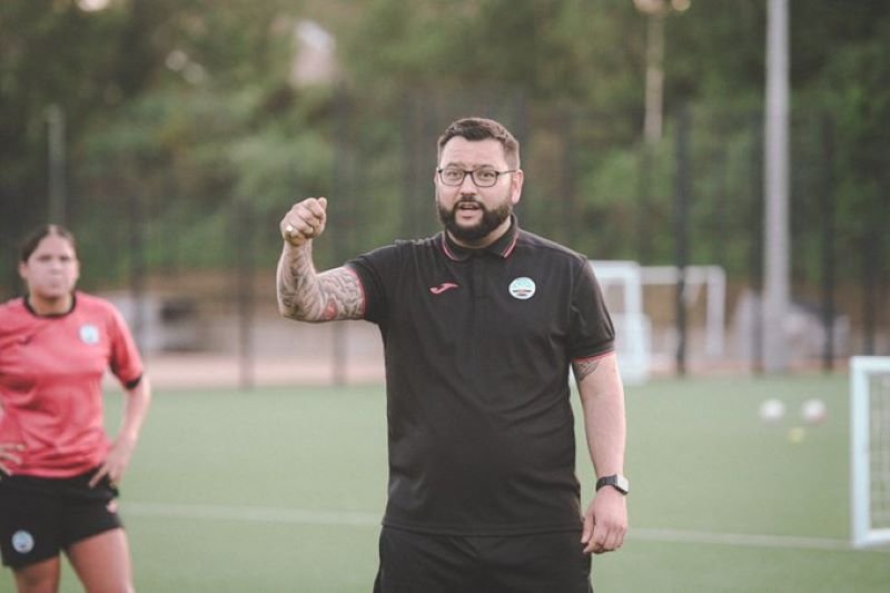 Jon Beale is new Swansea City ladies manager