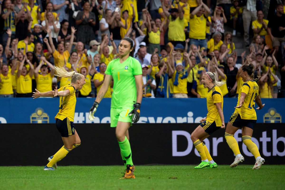 Suecia venció 3-1 a Brasil en un amistoso