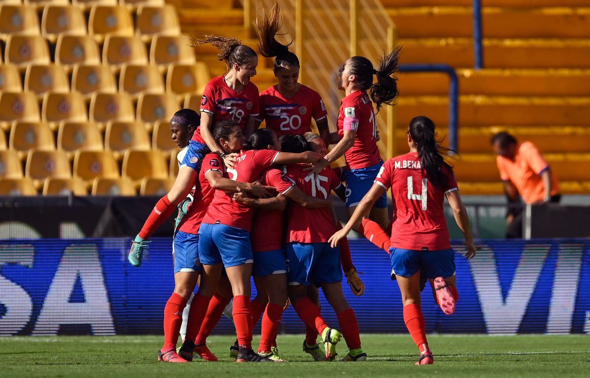 Costa Rica 4-0 Trinidad and Tobago