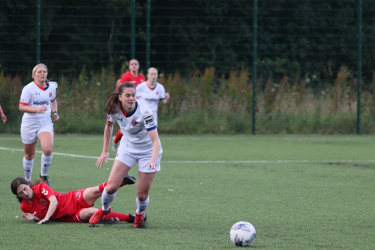 Fylde contra Fleetwood Town Wrens