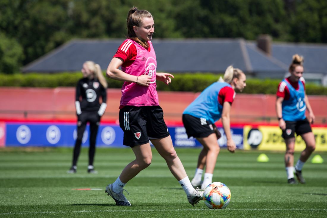 Carrie Jones scored for Wales in the 1-1 draw with Finland