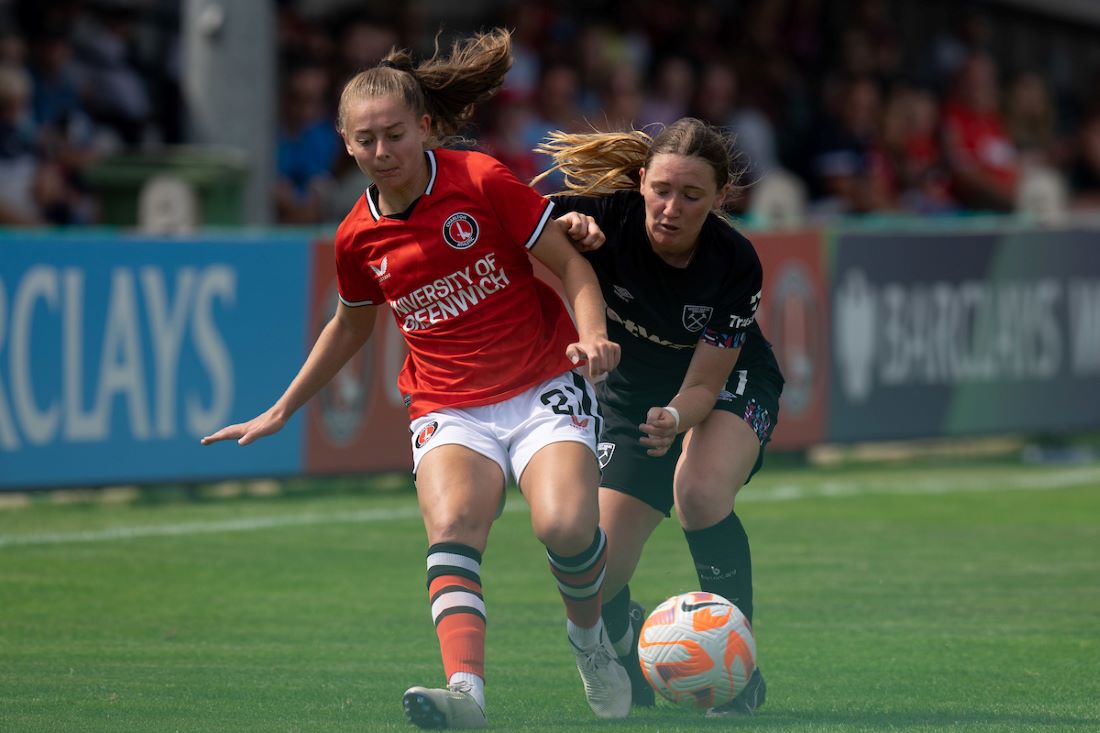 West Bromwich Albion Women Make The Valley Their Home - Redditch United  Football Club